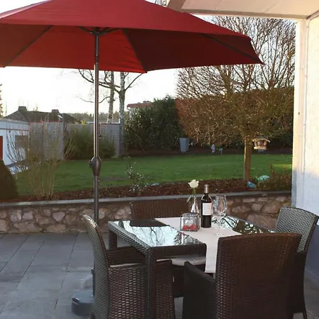 4 Sterne Schlossblick Sauna Pool Whirlpool Pri Apartment *