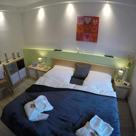 4 Sterne Schlossblick Sauna Pool Whirlpool Pri *