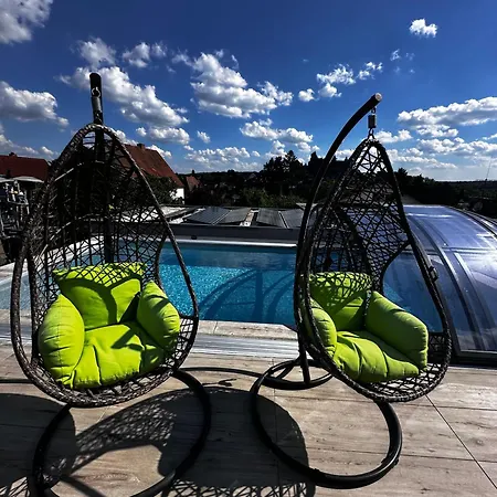 Apartment 4 Sterne Schlossblick Sauna Pool Whirlpool Pri Braunfels
