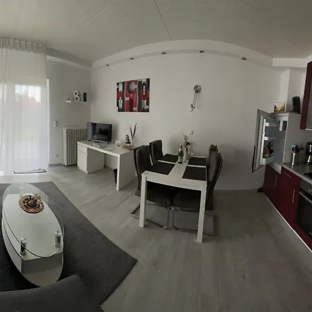 4 Sterne Schlossblick Sauna Pool Whirlpool Pri 아파트 *