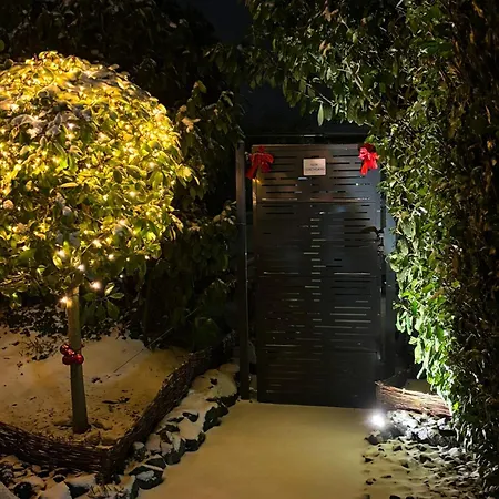 4 Sterne Schlossblick Sauna Pool Whirlpool Pri Apartman Braunfels