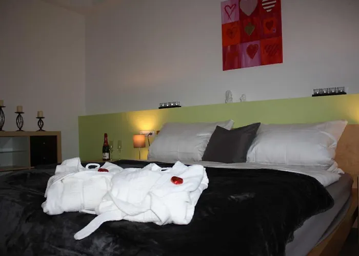 4 Sterne Schlossblick Sauna Pool Whirlpool Pri Braunfels