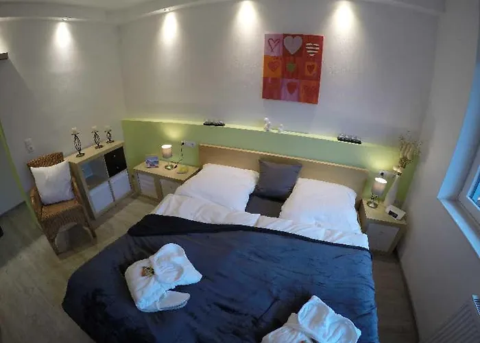 4 Sterne Schlossblick Sauna Pool Whirlpool Pri *