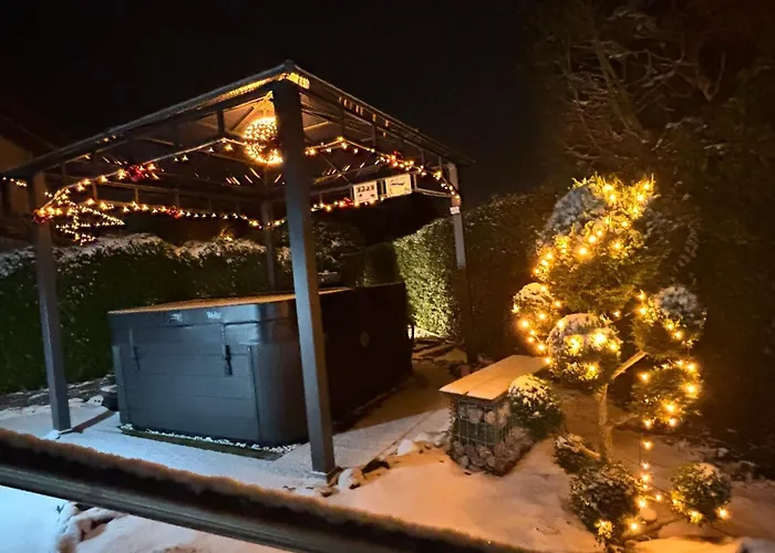 4 Sterne Schlossblick Sauna Pool Whirlpool Pri Apartmán